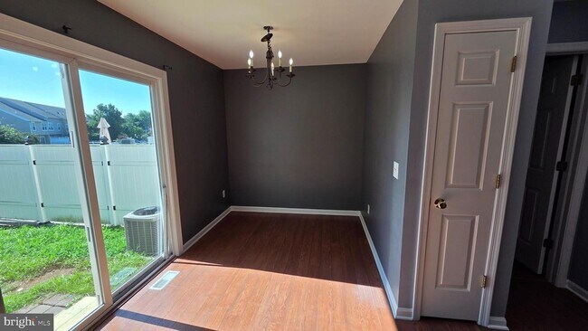 Photo - 131 Sunnyside Ln