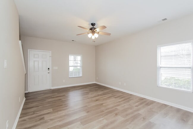 Photo - 4414 Hadstone Ln