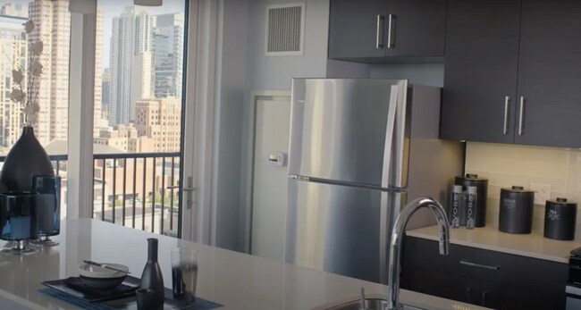 Photo - 917 N Orleans St Unit 1707