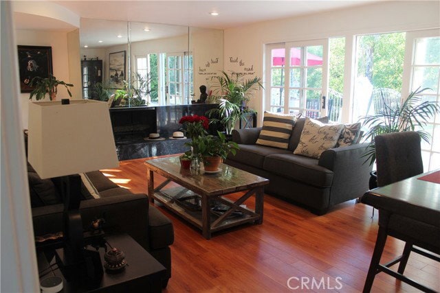 Photo - 4527 Stark Ave