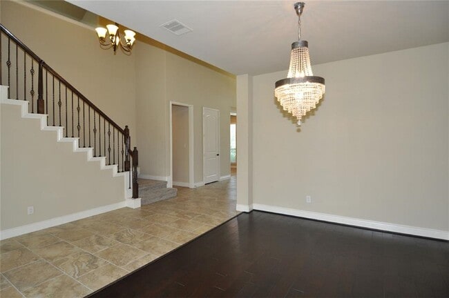 Photo - 11002 Glenrothers Dr
