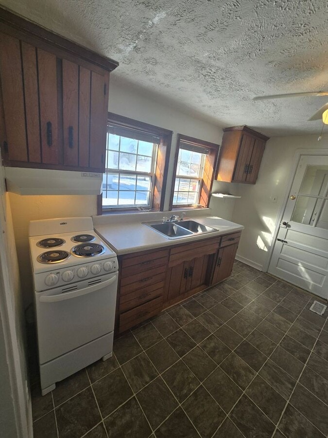 Photo - 2 bedroom house in Petersburg