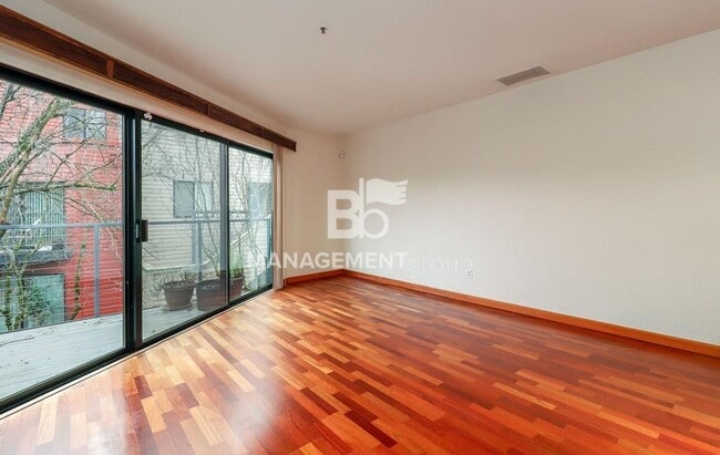 Photo - Spacious Riverfront Condo- Beautiful Condo w/River View from Bedroom! Parking Included!