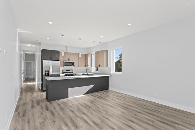 Photo - 6453 S Ingleside Ave