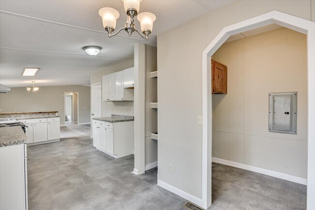 Photo - 1261 Lone Oak Ct