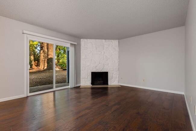 Photo - 14022 Juanita Dr NE