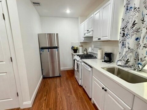 Photo - 7 Alexander Ave Unit 2