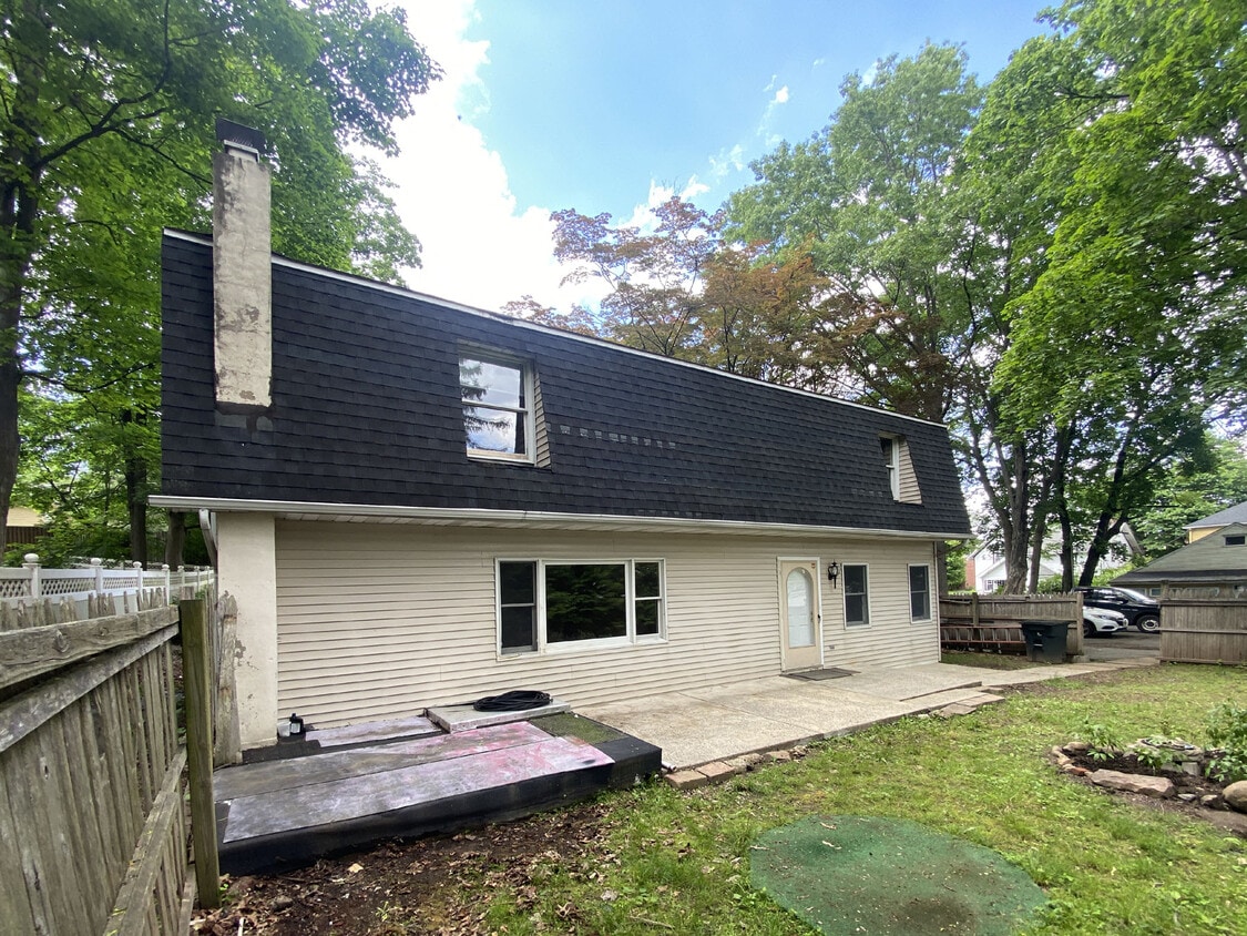 Photo - 318 Harrington Ave (Closter, NJ)