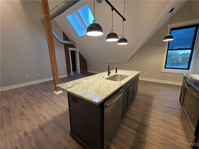 Photo - 100 Buckley Rd