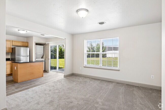 Keryn 3BR, 2.5BA - 1,480SF - Dining Room and Kitchen