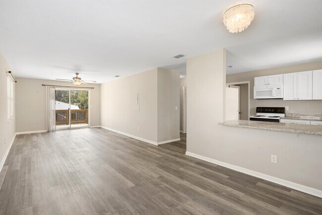 207 9th St Unit B
