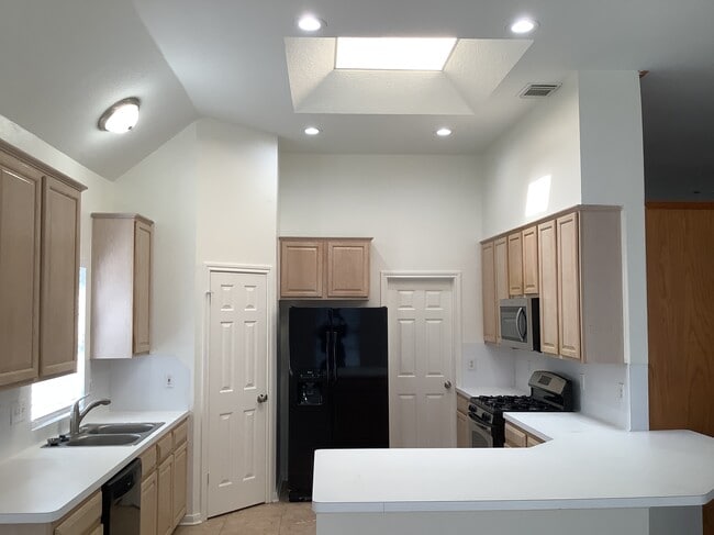 Photo - 1601 Oak Pl Ct