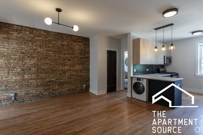 Building Photo - 4008 N Lowell Ave Rental