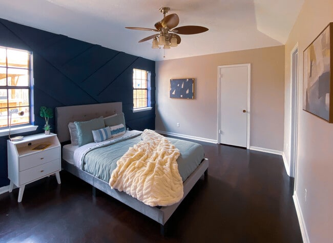 Photo - 4516 Kingsdale Drive