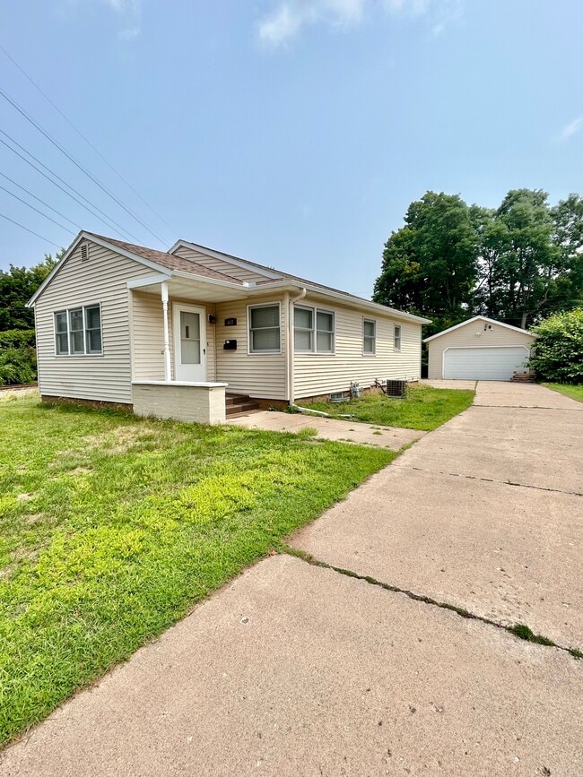 Photo - 617 S 6th Ave