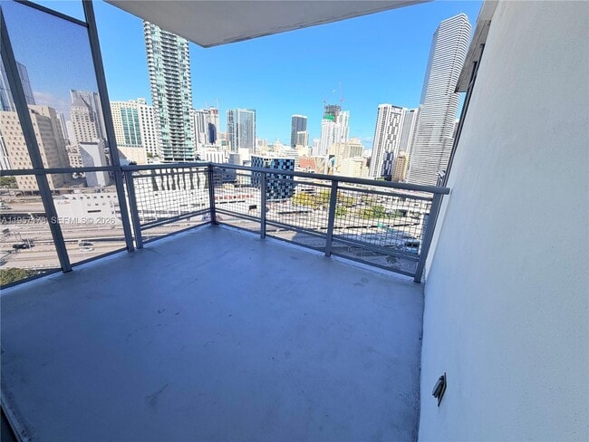 Photo - 350 S Miami Ave Unidad 2011