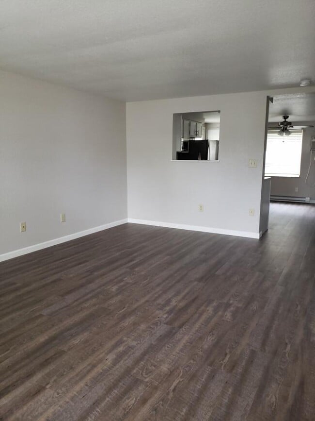 Photo - 1147 W South Park Ave