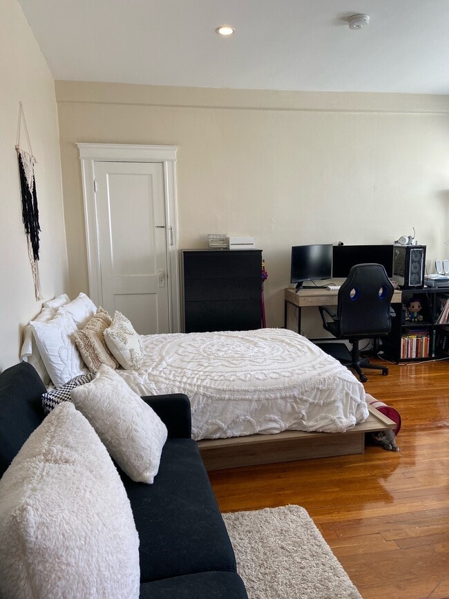 Photo - 395 Massachusetts Ave