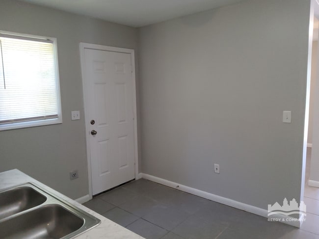 Photo - 1273 Capital Ave