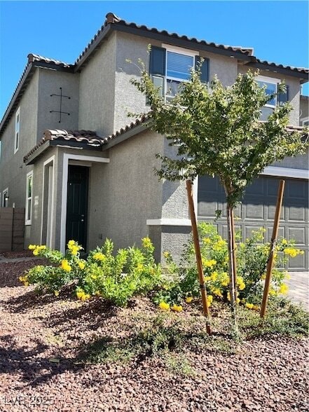 Photo - 6652 Bowery St