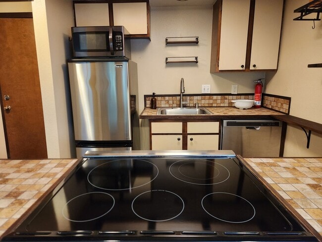 Photo - 2 Marigold Dr