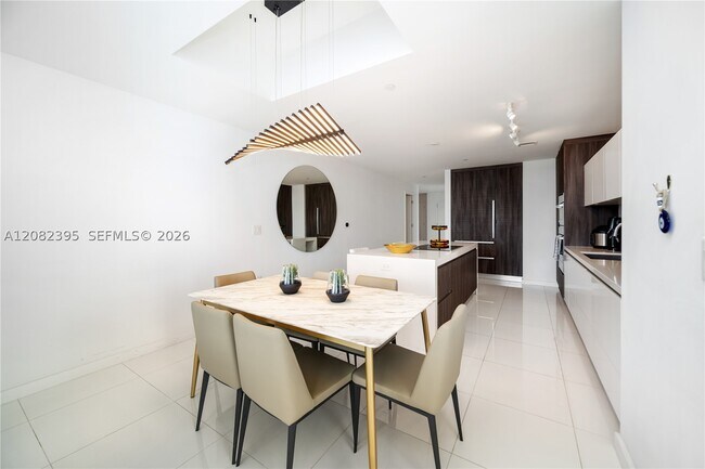 Photo - 851 NE 1st Ave Unit 2011