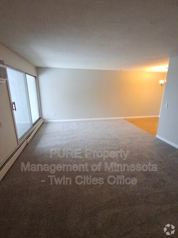 Building Photo - 12984 Nicollet Ave Unit Apt 202