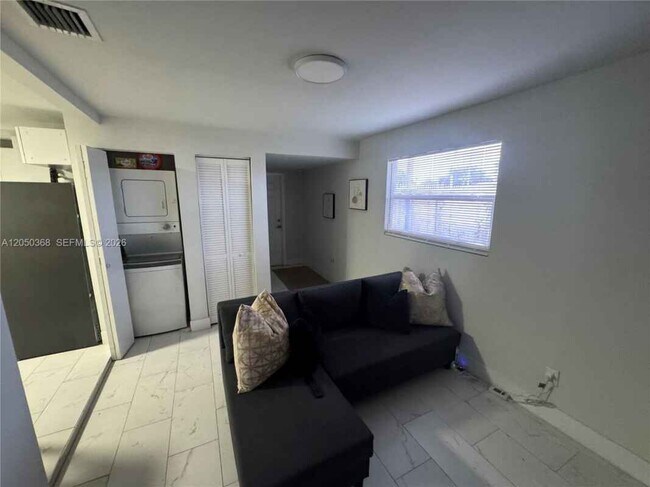 Photo - 2211 NW 82nd St