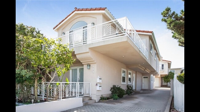 Exterior de la casa - 109 N Irena Ave