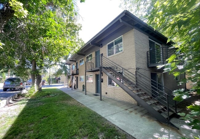 Photo - 831 E Stratford Ave Unit C