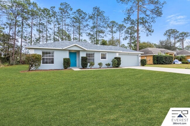 Photo - LIKE NEW 3/2/2 IN THE HEART OF PALM COAST