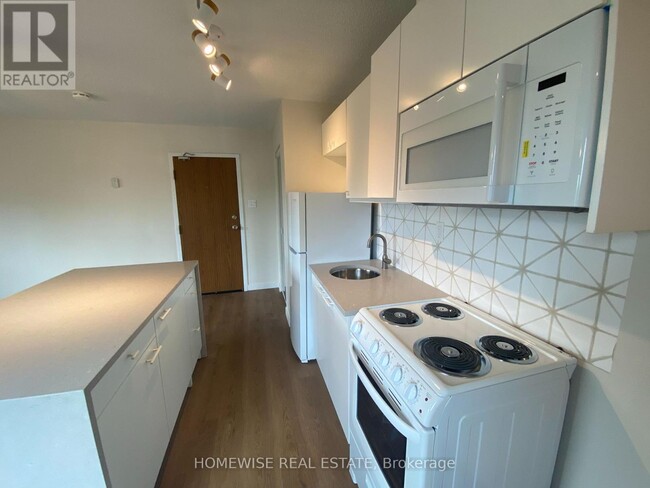 Photo - 5 High Park Blvd Unit 302