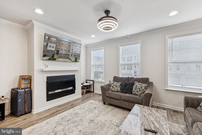 Photo - 8906 Beckett St.