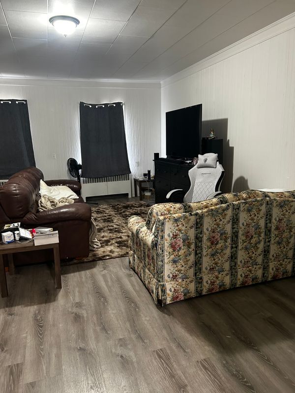 Photo - 7 E Main St Apartment