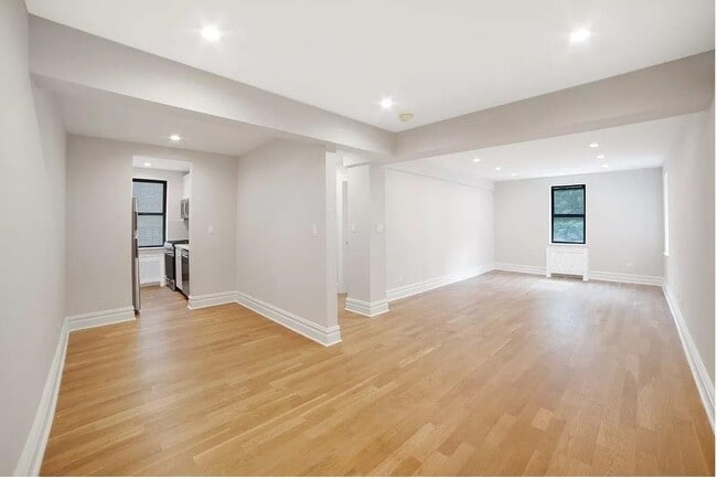 Photo - 69 Bennett Ave