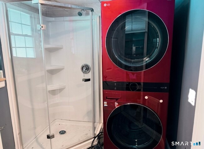 Photo - 143 Maple Ave