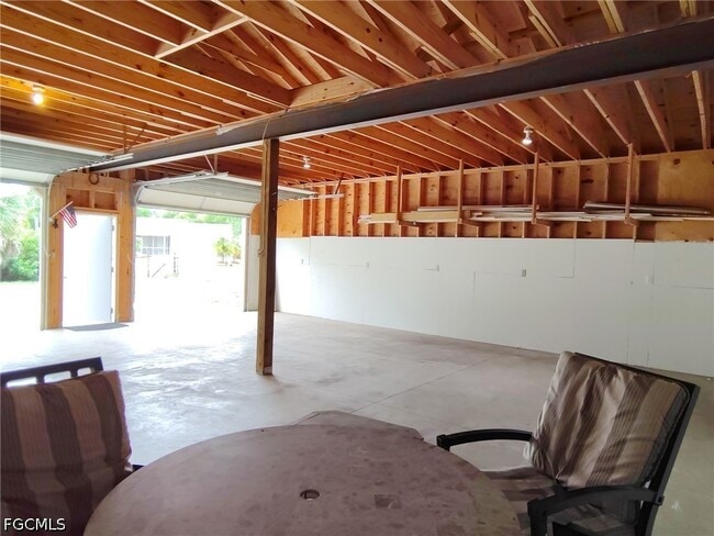 Photo - 7257 Victory Rd