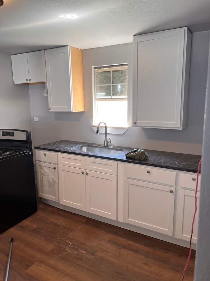 Photo - 323 Estrella St