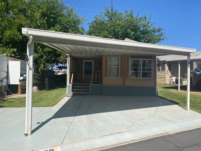 Building Photo - Kings Rows Estates 55+ community Rental