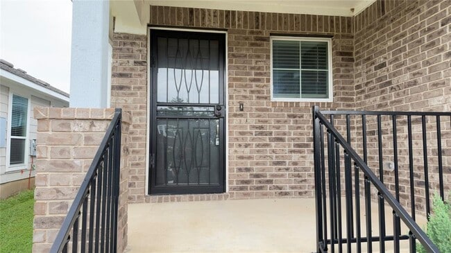 Photo - 128 Riverhill Dr