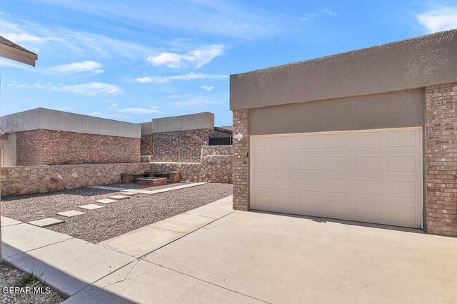 Photo - 14349 Tobe Davis Dr