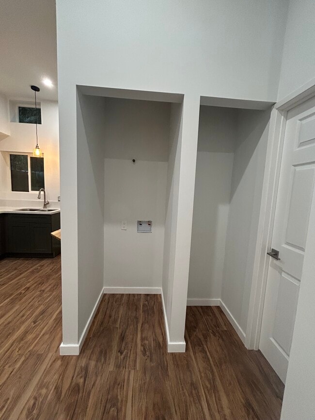 Photo - 5413 W 118th St Unidad 1bed 1bath