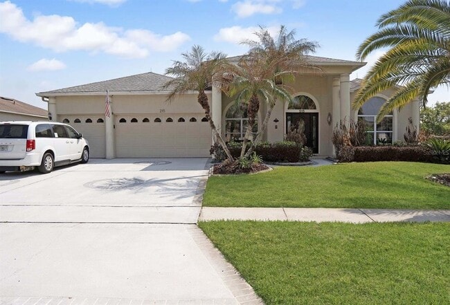 Building Photo - 215 Strathmore Cir
