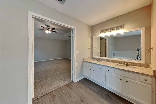 Photo - 1031 Cascade Creek Dr