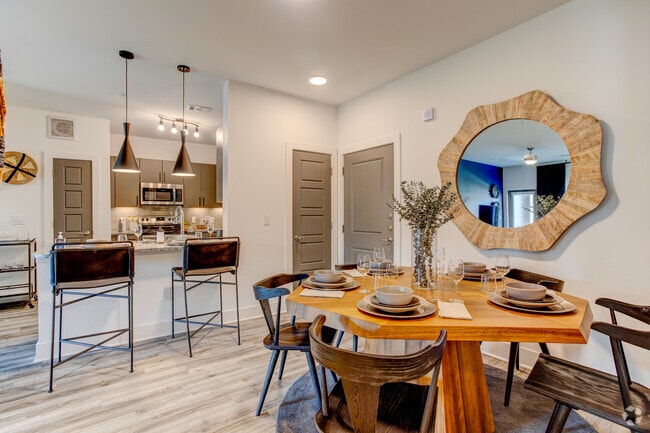 Dining Area - Alleia Long Meadow Farms