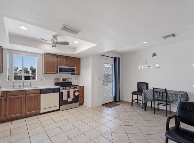 Photo - 1612 Leisure World