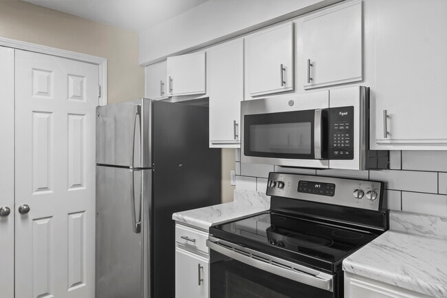 Building Photo - The Tarragon Apartments