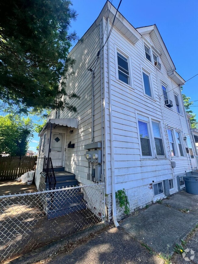 Building Photo - 403 Cummings Ave Unit 2 Rental
