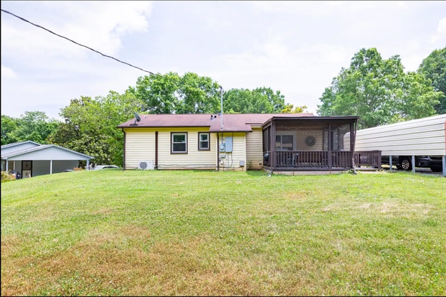 Photo - 392 Winchester Rd