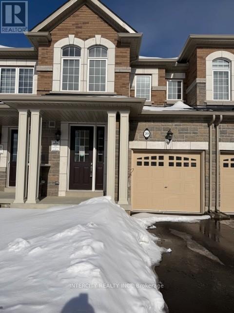 Photo - 20 Bushwood Trl